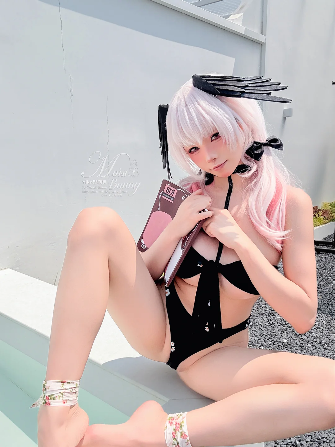 咬一口兔娘Yiko湿润兔_25年8月订阅作品『下江小春_泳装』95P,2V_2_43GB Yiko湿润兔『下江小春 泳装』自拍-07.webp